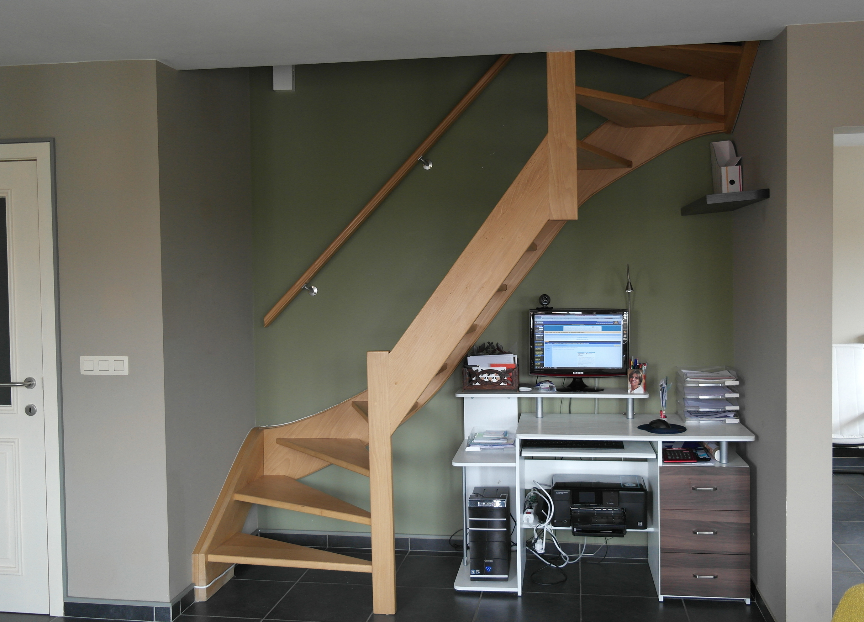 Desk Under Stairs desk under stairs - feng shui tips & guidelines - fengshui Desk Under Stairs desk under stairs - feng shui tips & guidelines - fengshui